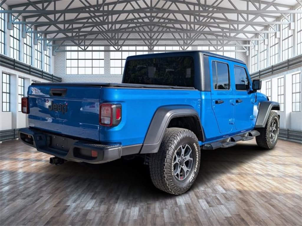 Used 2023 Jeep Gladiator Sport Truck Crew Cab