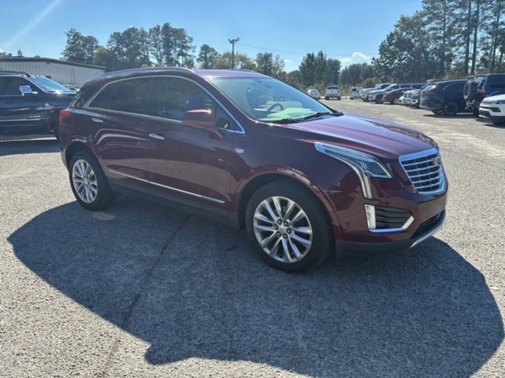 Used 2017 CADILLAC XT5 Platinum SUV