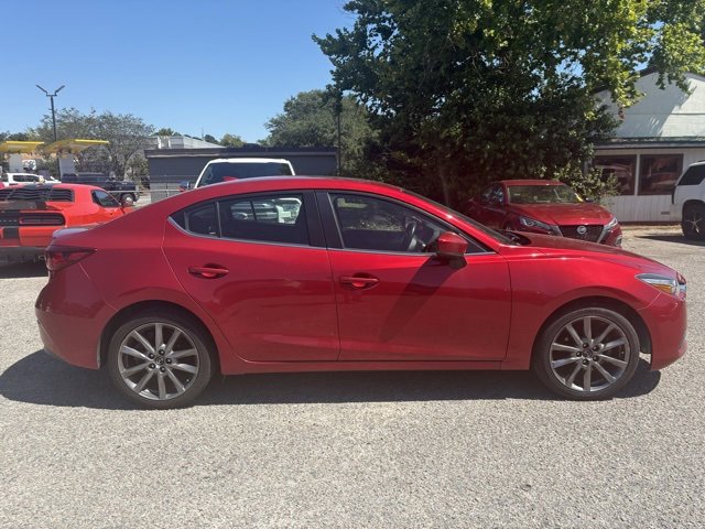 2018 Mazda Mazda3 Touring photo 2