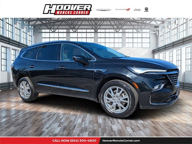 2023 Buick Enclave Essence's photo