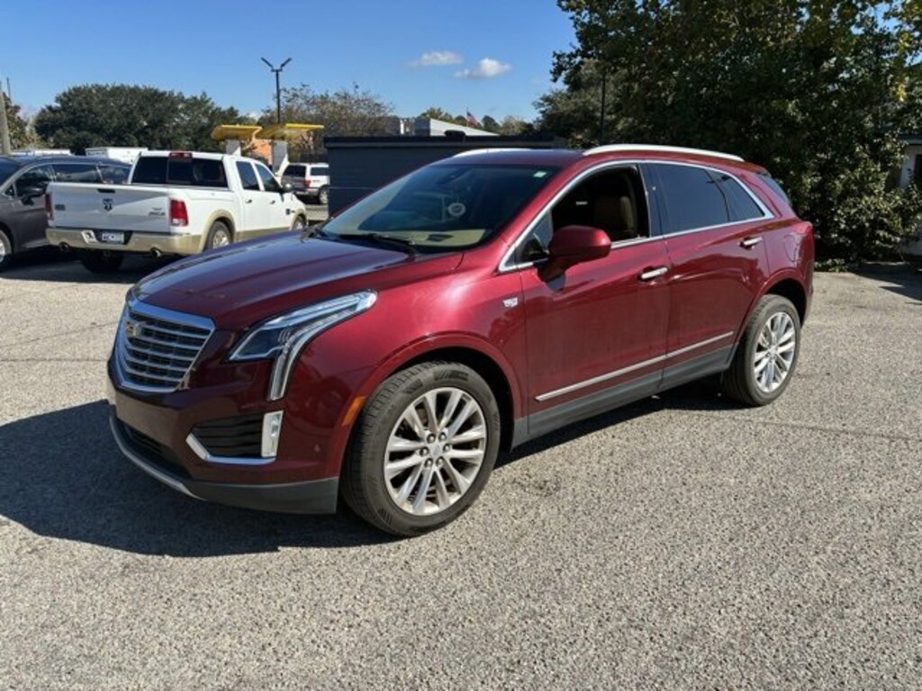 Used 2017 CADILLAC XT5 Platinum SUV
