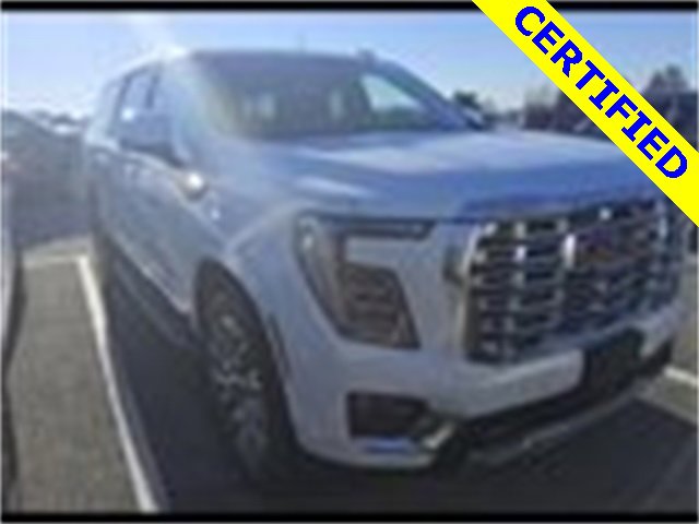 2025 GMC Yukon Denali's photo