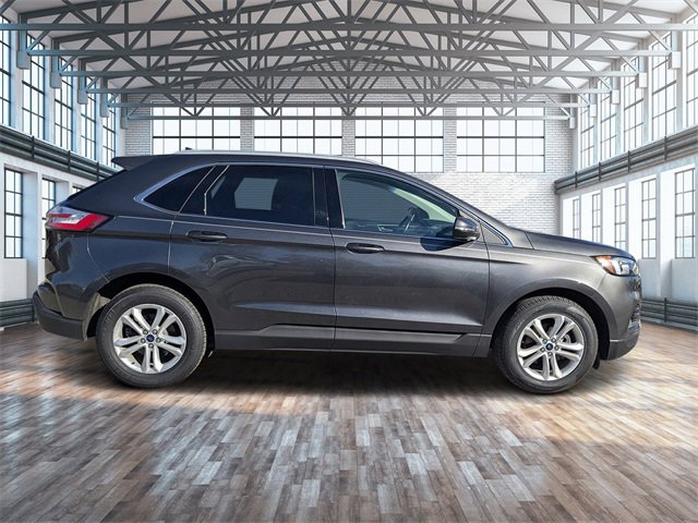 2020 Ford Edge SEL photo 2