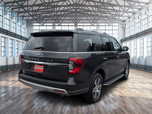 2023 Ford Expedition Limited photo 3