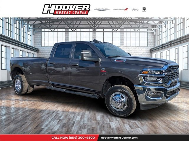 2026 RAM 3500 Tradesman Crew Cab LB DRW 4WD