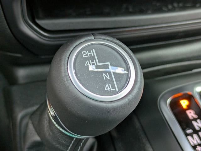 2025 Jeep Wrangler 4-Door Sahara - Photo 27