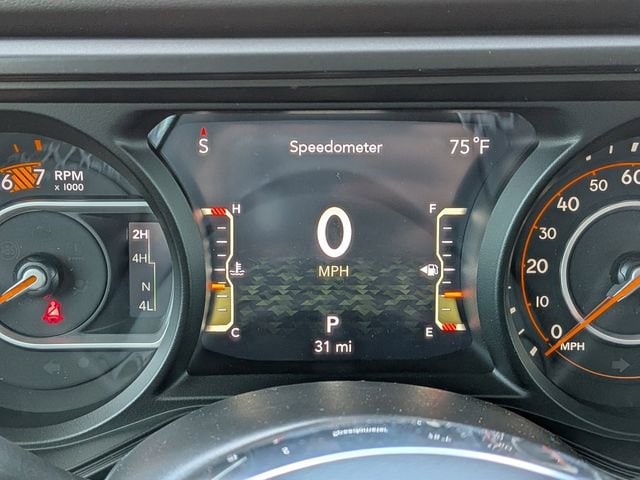 2025 Jeep Wrangler 4-Door Sahara - Photo 27