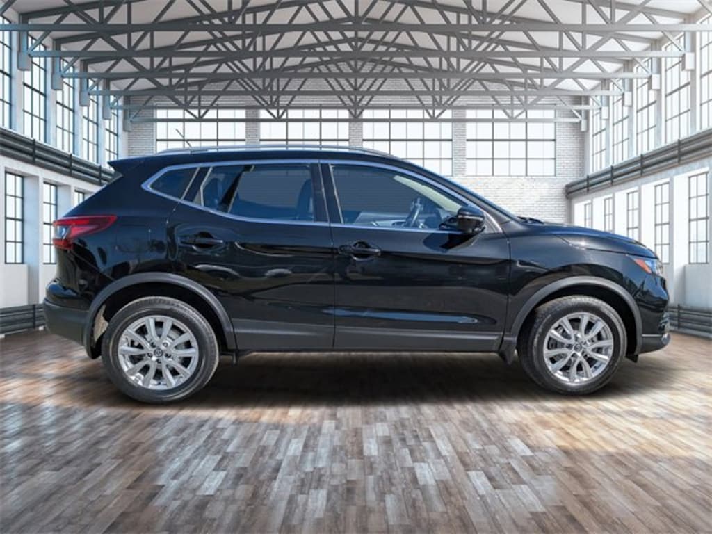 Used 2020 Nissan Rogue Sport SV SUV