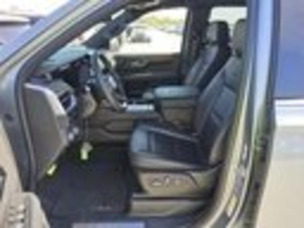 Used 2025 GMC Yukon Denali SUV