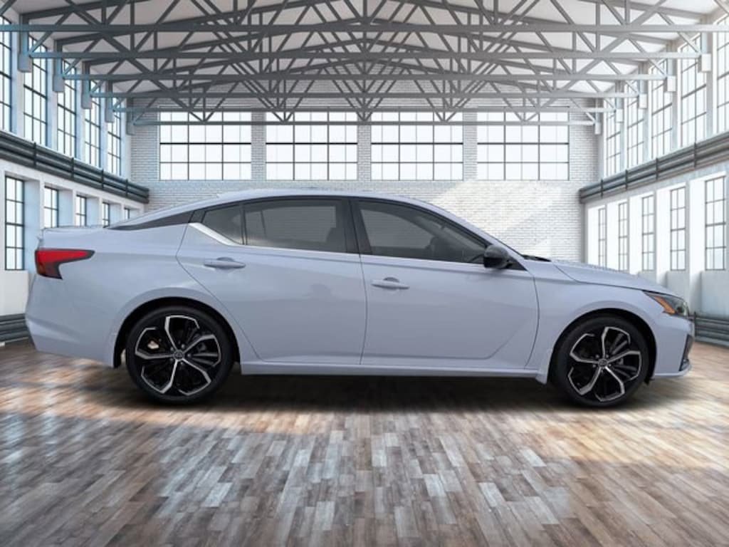 Used 2023 Nissan Altima 2.5 SR Sedan