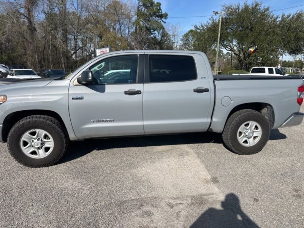 Used 2018 Toyota Tundra SR5 5.7L V8 w/FFV Truck CrewMax