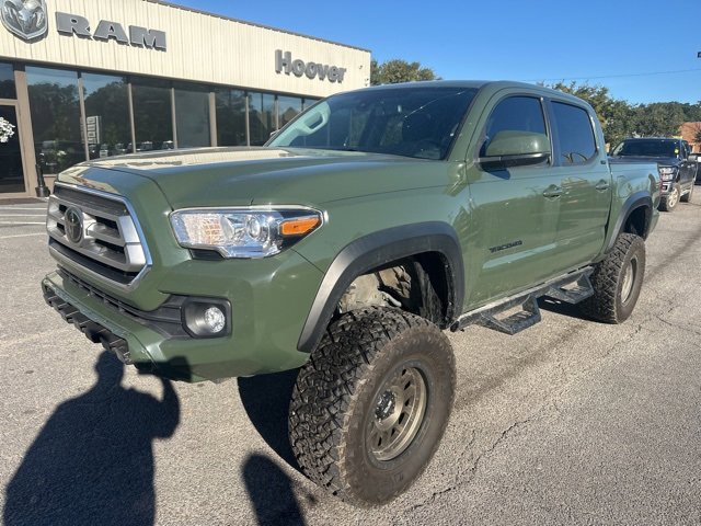 2021 Toyota Tacoma SR5's photo