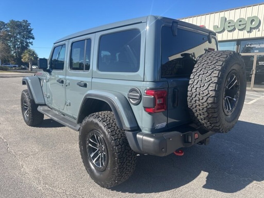 Used 2025 Jeep Wrangler Rubicon SUV