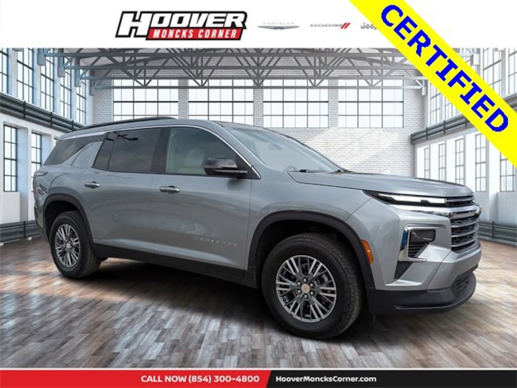 Used 2025 Chevrolet Traverse LT SUV