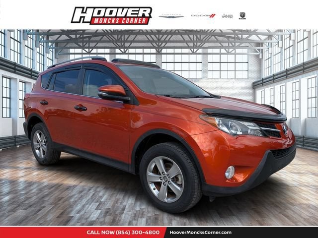 2015 Toyota RAV4 XLE's photo