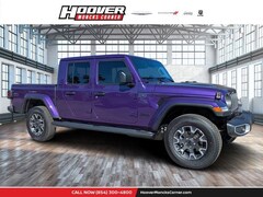 2026 Jeep Gladiator Sahara Pickup