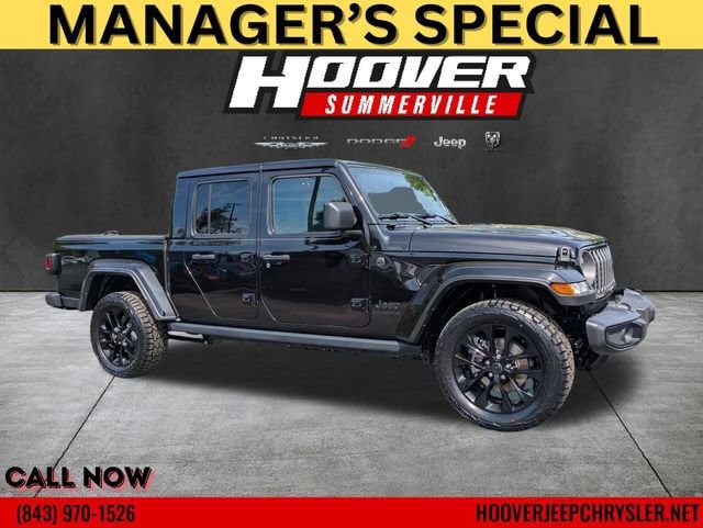 2024 Jeep Gladiator Nighthawk Auto's photo