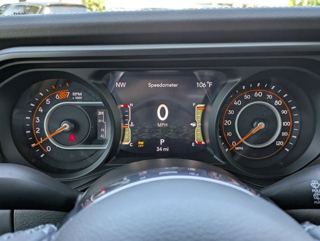 2025 Jeep Wrangler 4-Door Sahara - Photo 31