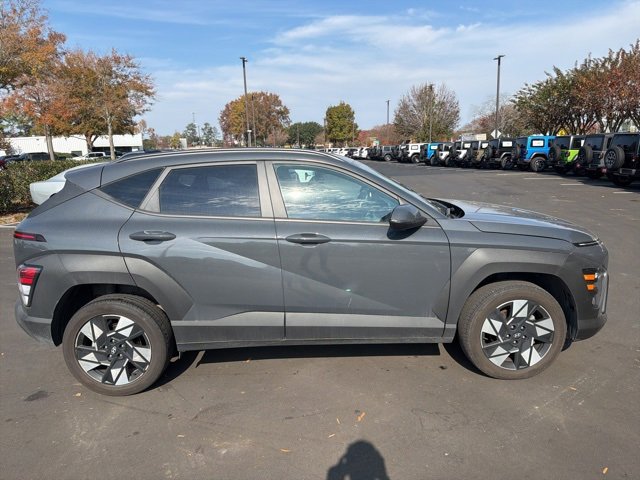 2024 Hyundai Kona SEL photo 2
