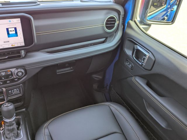 2025 Jeep Wrangler 4-Door Sahara - Photo 18