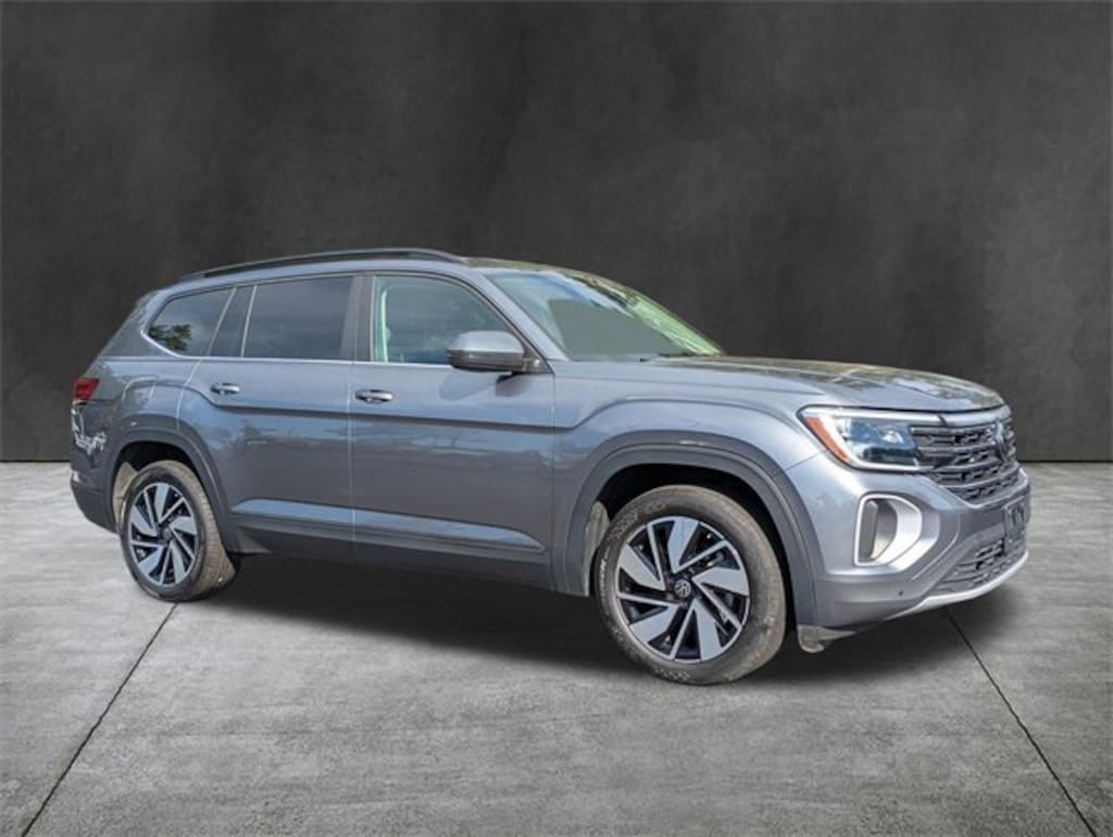 Used 2024 Volkswagen Atlas 2.0T SE w/Technology SUV