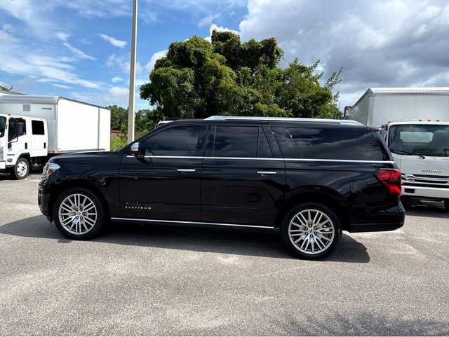 2022 Ford Expedition MAX Platinum photo 3