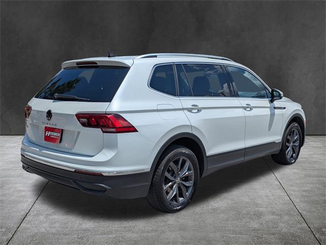2023 Volkswagen Tiguan SE photo 4