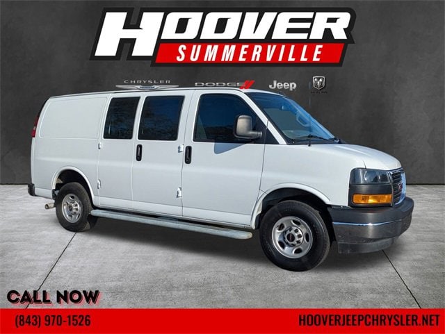 2023 GMC Savana Cargo Work Van's photo