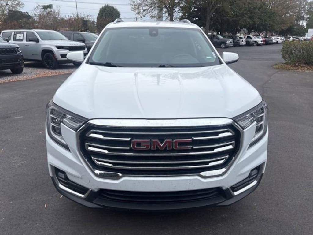 Used 2023 GMC Terrain SLT SUV