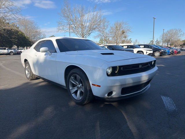 2019 Dodge Challenger SXT's photo