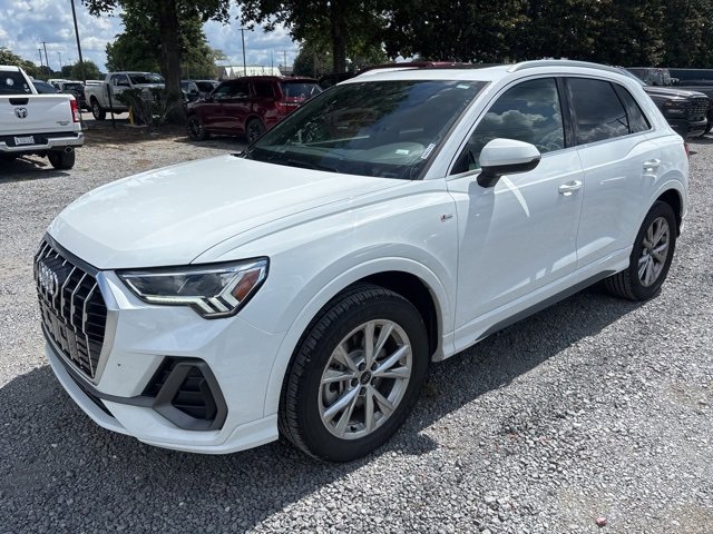 2024 Audi Q3 S line Premium photo 3