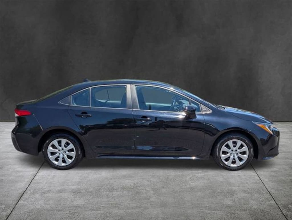 Used 2024 Toyota Corolla LE Sedan