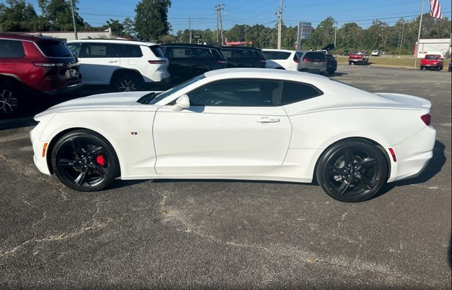 2022 Chevrolet Camaro 1LT photo 4