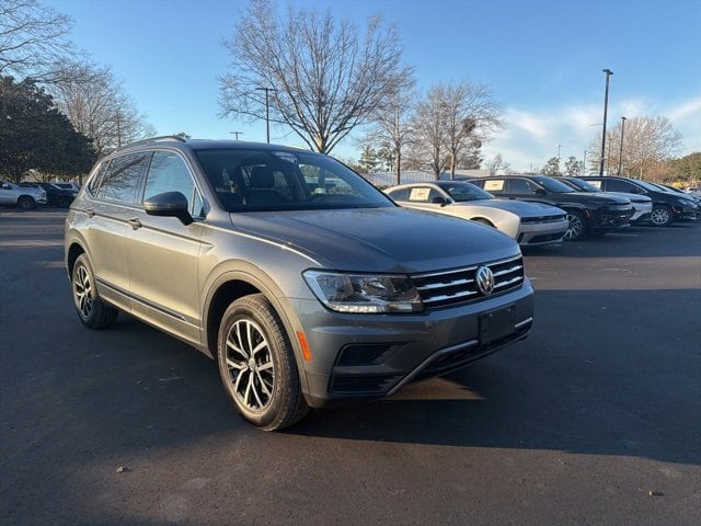 2021 Volkswagen Tiguan SE's photo