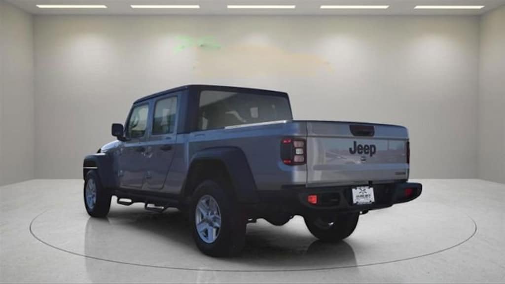 Used 2020 Jeep Gladiator Sport S Truck Crew Cab