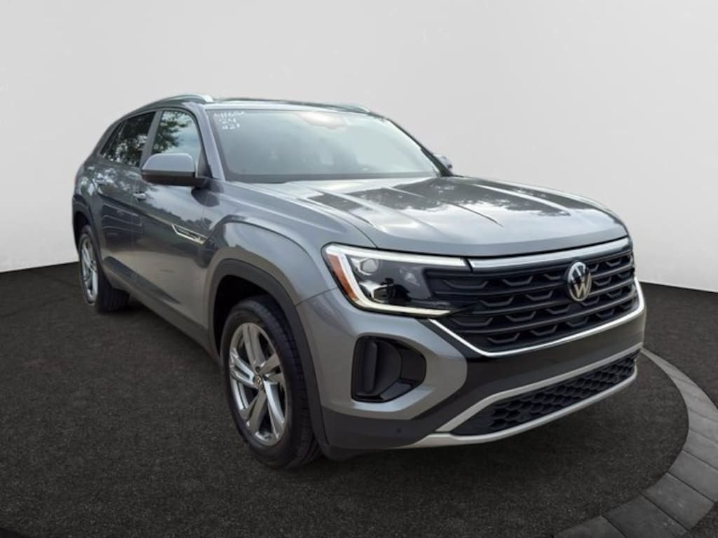 Used 2024 Volkswagen Atlas Cross Sport 2.0T SE w/Technology SUV