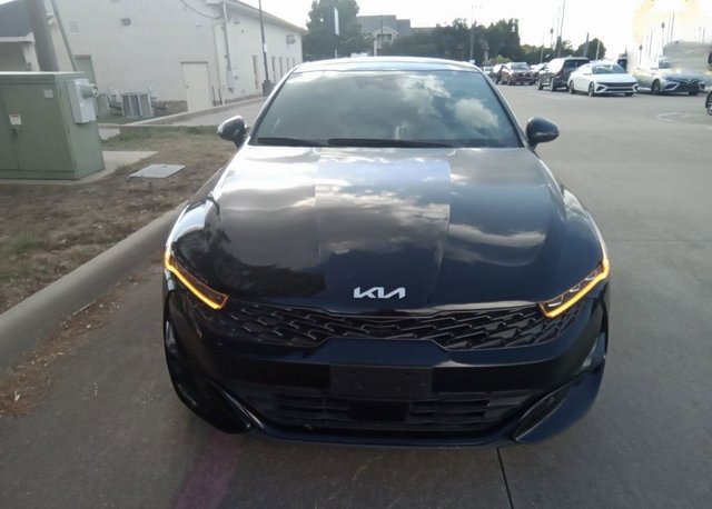 2024 Kia K5 GT-Line photo 3