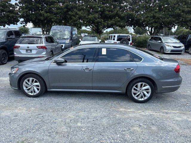 2018 Volkswagen Passat 2.0T SE photo 4