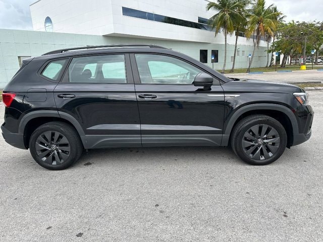 Used 2022 Volkswagen Taos S with VIN 3VVDX7B29NM048333 for sale in Summerville, SC