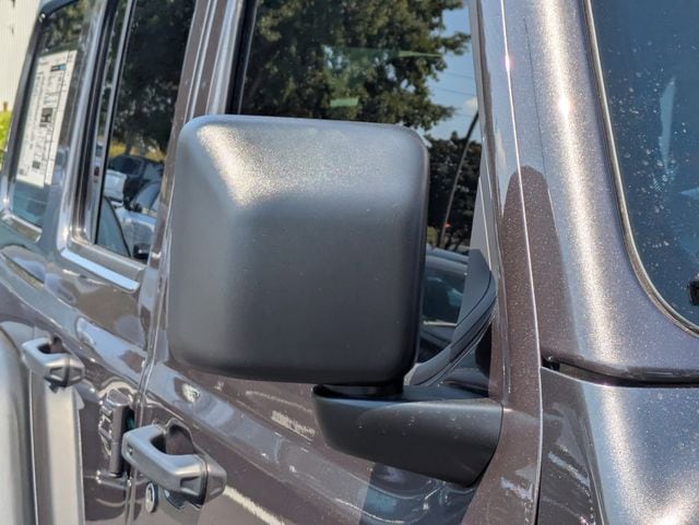 2025 Jeep Wrangler 4-Door Willys - Photo 13