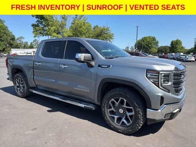 2024 GMC Sierra 4WD Crew Cab Short Box SLT's photo