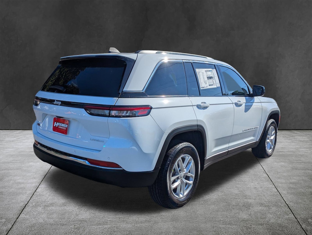 New 2025 Jeep Grand Cherokee Laredo Sport Utility