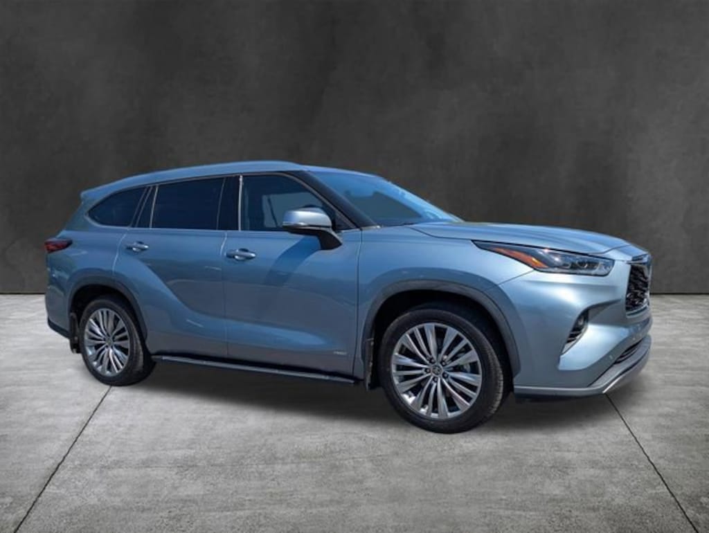 Used 2022 Toyota Highlander Hybrid Platinum SUV