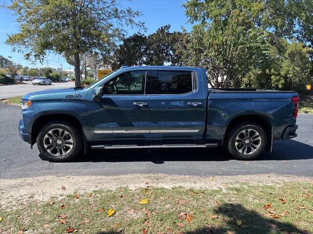 2024 Chevrolet Silverado 1500 High Country photo 4
