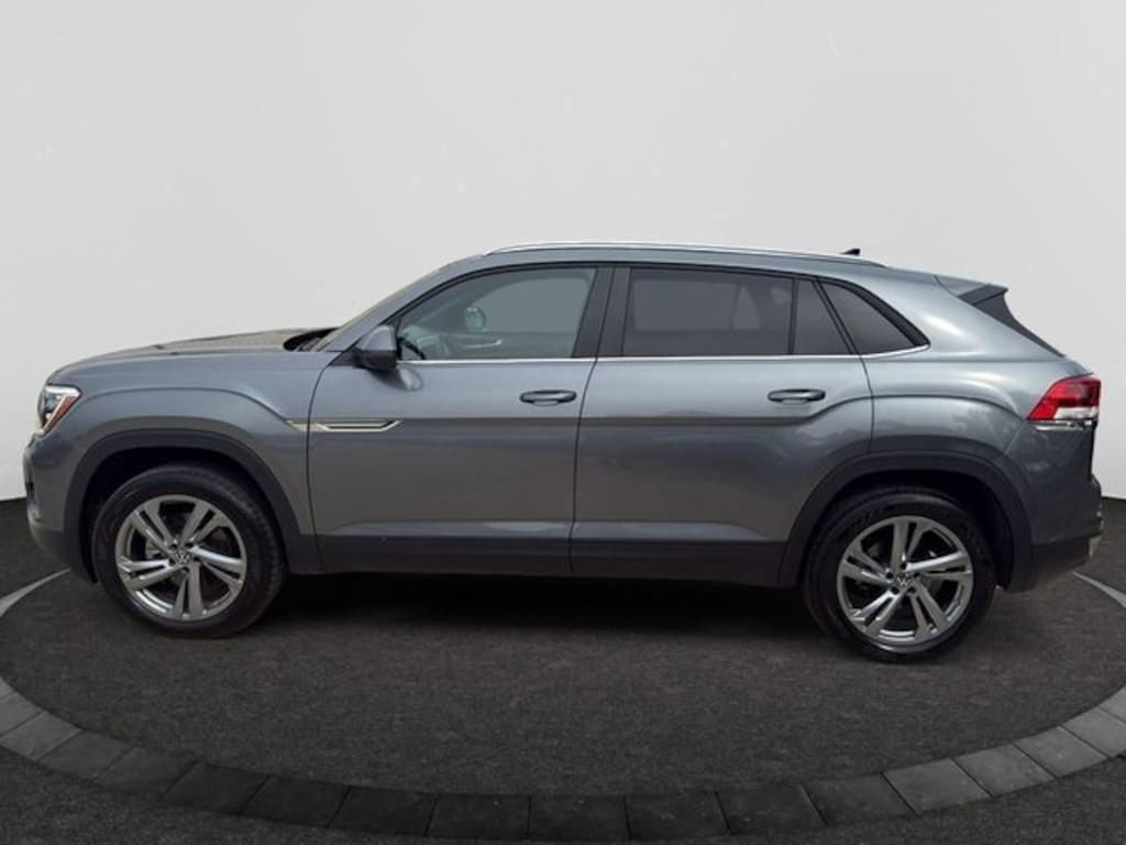 Used 2024 Volkswagen Atlas Cross Sport 2.0T SE w/Technology SUV