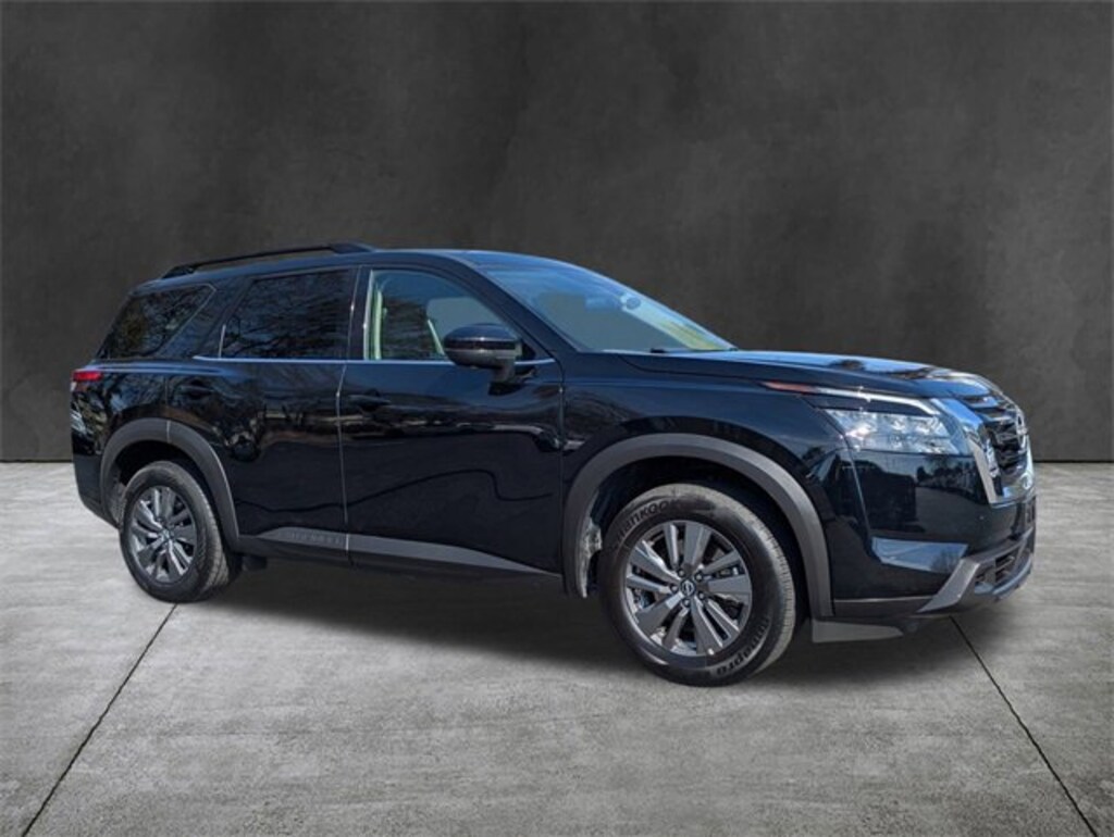 Used 2024 Nissan Pathfinder SV SUV