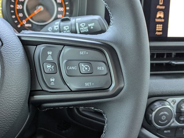 2025 Jeep Wrangler 4-Door Willys - Photo 28