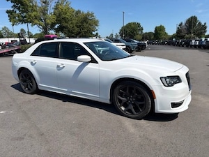 2021 Chrysler 300 Touring L