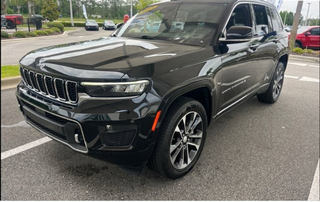 Used 2023 Jeep Grand Cherokee Overland SUV