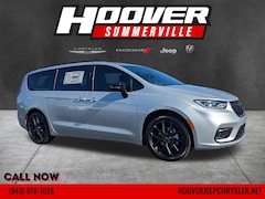 2026 Chrysler Pacifica Select Passenger Van